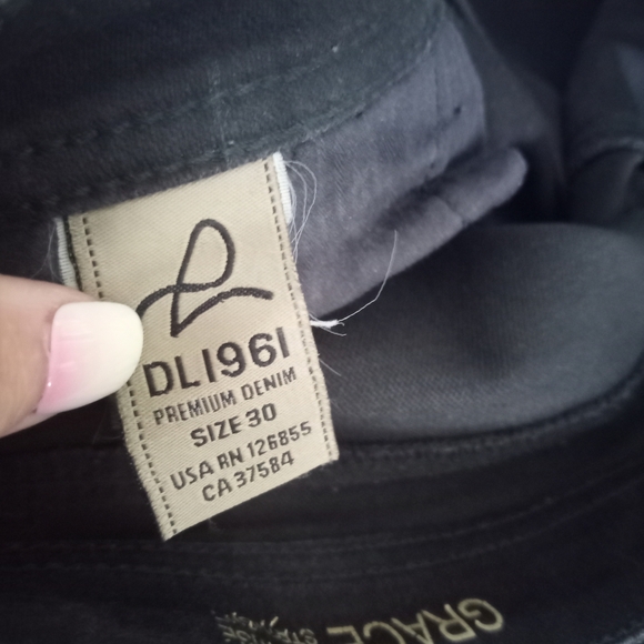 DL1961 Dark Wash Jeans - Picture 6 of 6